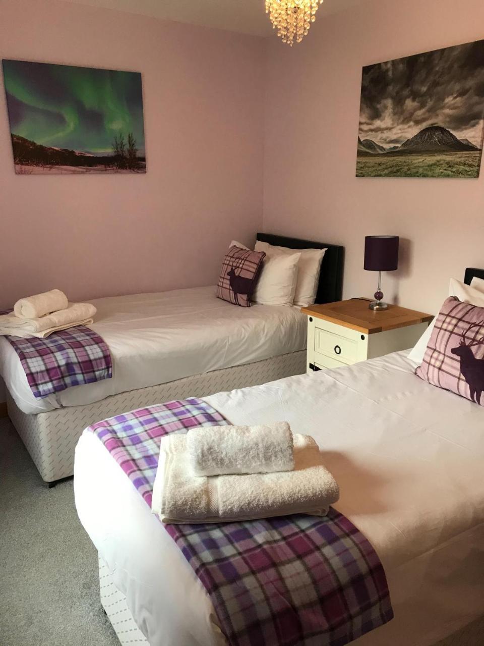 Glenlochy Nevis Bridge Apartments Форт-Вільям Екстер'єр фото